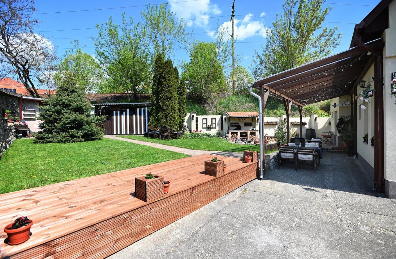 Castle Garden Apartman Eger Zewnętrze zdjęcie